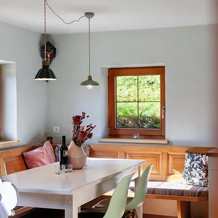 Uriges Achtzehn53 Oberau