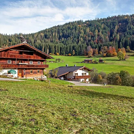 Nyaraló Uriges Achtzehn53 *